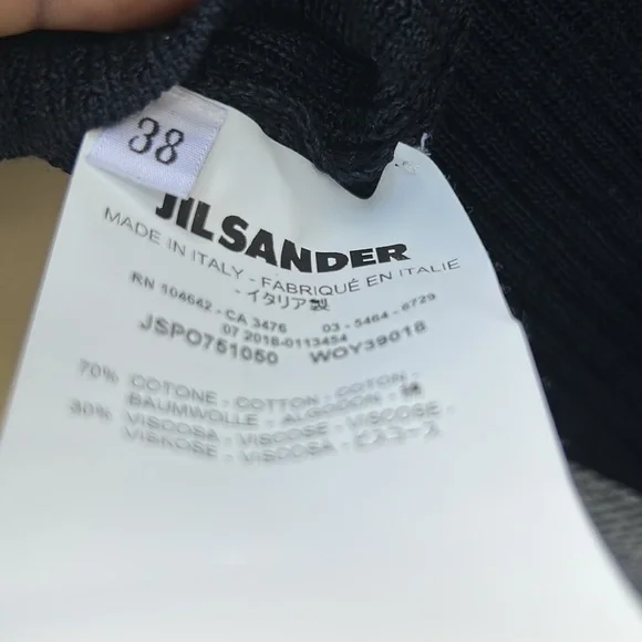 New JIL SANDER. SWEATER CROP LONG SLEEVE NAVY SIZE 38